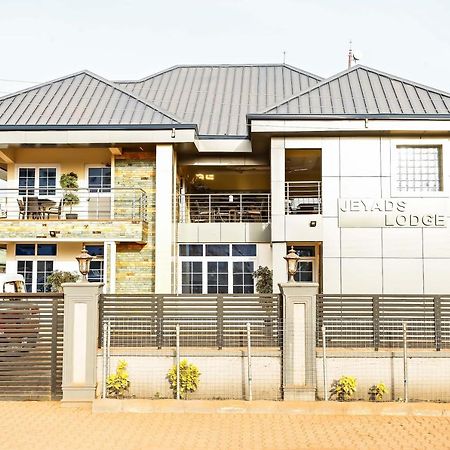 Jeyads Lodge Tamale Buitenkant foto