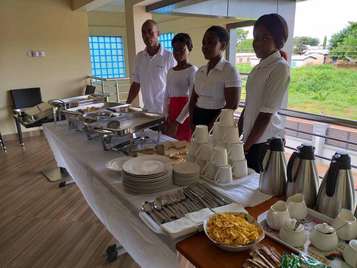 Jeyads Lodge Tamale Buitenkant foto